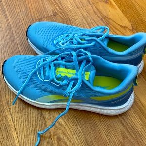 Reebok Everyday Forever 2.0 sneakers kids size 6.5